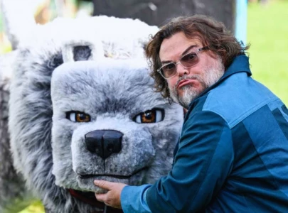 jack black crashes minecraft movie screening to surprise fans