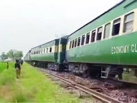 bogies of the jaffar express en route from rawalpindi to quetta derail in shikarpur after an ied blast photo screengrab x