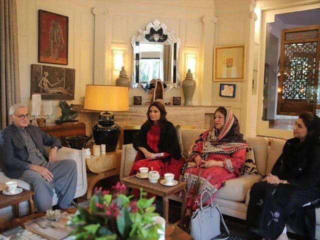 andaleeb abbas others join istehkam e pakistan party on 24 october 2023 photo express news andaleeb abbas others join istehkam e pakistan party on 24 october 2023 photo express news