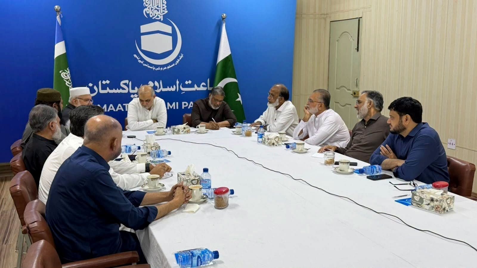 JI weighs two plans for Islamabad march against petroleum levy