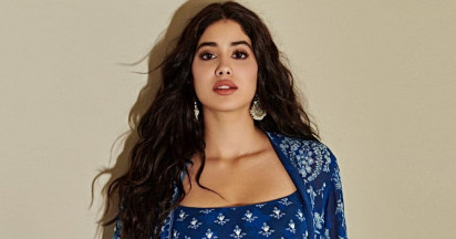 A guide to Janhvi Kapoor's glowing skin A guide to Janhvi Kapoor's glowing skin
