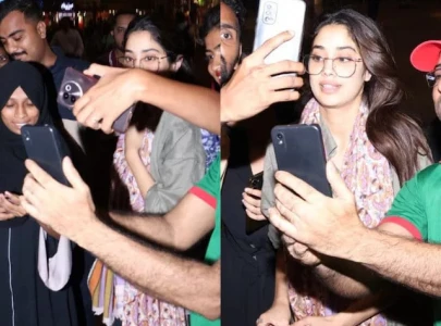 not my birthday janhvi kapoor appears uncomfortable as fans crowd her for selfies not my birthday janhvi kapoor appears uncomfortable as fans crowd her for selfies
