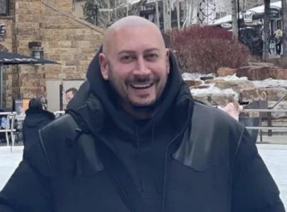 kelly osbourne devastated as she pays tribute to makeup artist jasen kaplan