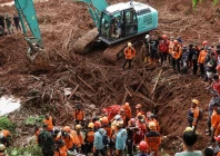 indonesian rescue members search for victims at the site of a landslide which hit cibeunying village on november 13 in cilacap central java province indonesia november 15 2025 photo reuters