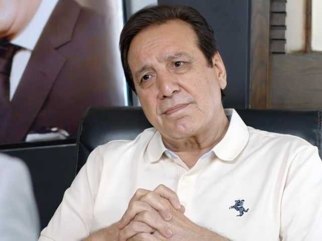 famed actor javed sheikh faces legal heat in rs5 million investment fraud case