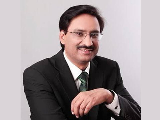 renowned journalist javed chaudhry awarded sitara e imtiaz renowned journalist javed chaudhry awarded sitara e imtiaz