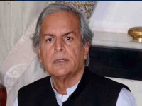 multan police book javed hashmi for power theft