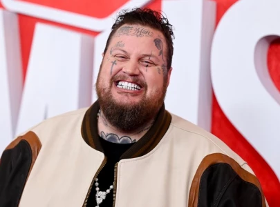 jelly roll threatens to expose the slimy music industry in cryptic social media post