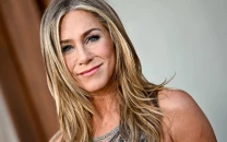 forget friends jennifer aniston wants to reboot this comedy classic forget friends jennifer aniston wants to reboot this comedy classic