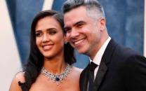 cash warren files to finalize divorce from jessica alba two years after separation cash warren files to finalize divorce from jessica alba two years after separation