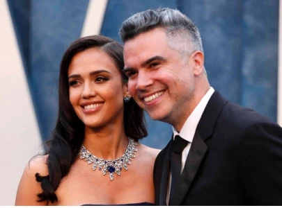 cash warren files to finalize divorce from jessica alba two years after separation cash warren files to finalize divorce from jessica alba two years after separation