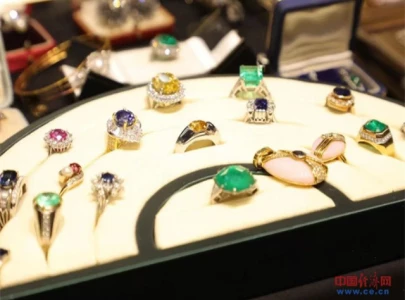 precious gems sparkle at jewellery fair in beijing