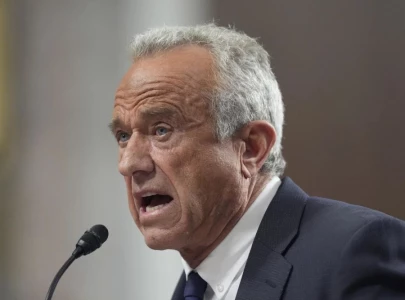 rfk jr clears first hurdle in us health secretary nomination with narrow vote