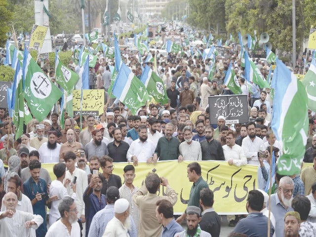 jamaat e islami leaders and workers march towards the cm house protesting poor governance by the provincial administration and the city mayor photo ppi jamaat e islami leaders and workers march towards the cm house protesting poor governance by the provincial administration and the city mayor photo ppi