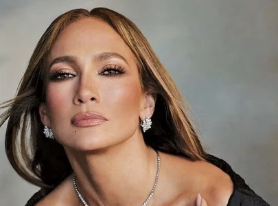 j lo faces backlash over engagement ring campaign