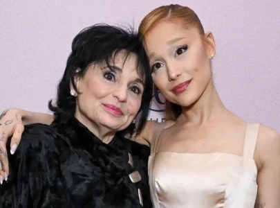 ariana grande s mother breaks silence after singer announces career pause ariana grande s mother breaks silence after singer announces career pause