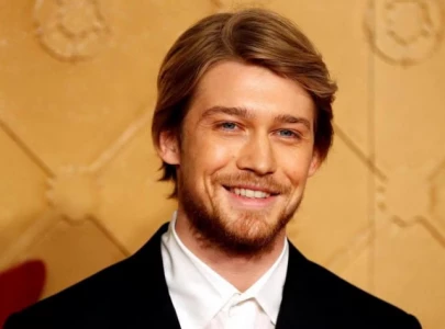 joe alwyn trends on x after taylor swift engagement to travis kelce sparks fan reactions online joe alwyn trends on x after taylor swift engagement to travis kelce sparks fan reactions online