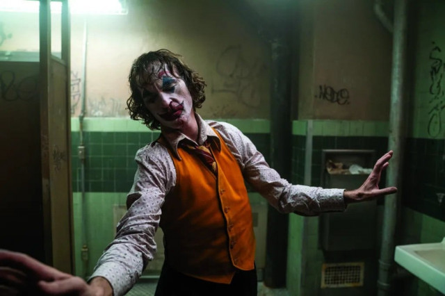 joaquin phoenix donates signed joker poster to cinema for gaza auction joaquin phoenix donates signed joker poster to cinema for gaza auction