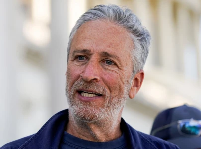 jon stewart says he wants to stay at daily show calls on public to fight misinformation and censorship