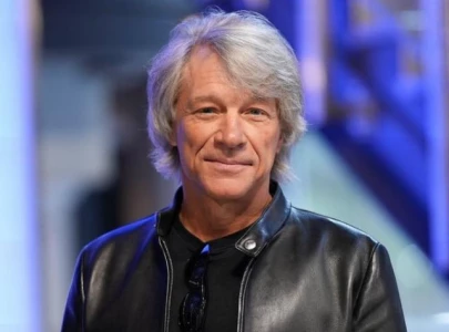 jon bon jovi stops woman from suicide on nashville pedestrian bridge jon bon jovi stops woman from suicide on nashville pedestrian bridge