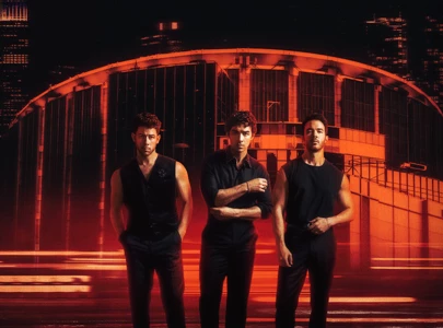 jonas brothers revive 2008 burning up tour with three night madison square garden run
