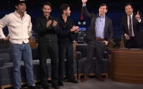 how a r sum at a jonas brothers concert brought scott kelly to the tonight show