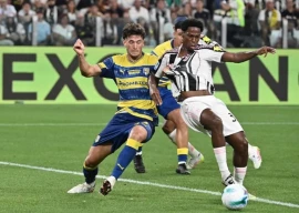 david strikes on serie a debut as juve ease past parma david strikes on serie a debut as juve ease past parma