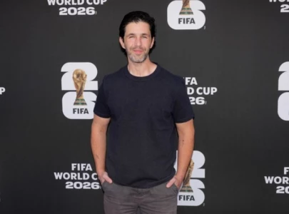 josh peck reveals he earned about 500 000 from drake and josh after four years