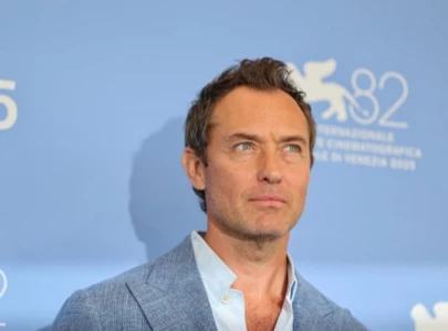 jude law fearlessly plays putin role at venice film festival jude law fearlessly plays putin role at venice film festival
