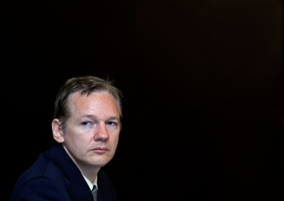 swedish court orders arrest of wikileaks founder