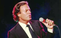 spanish prosecutors dismiss sex abuse case against julio iglesias spanish prosecutors dismiss sex abuse case against julio iglesias