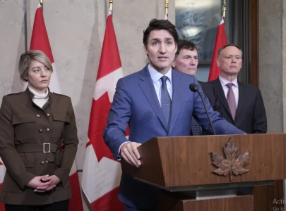 trudeau slams trump s tariffs as very dumb hits back with 25 tariffs