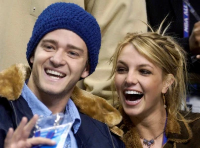 britney spears shares mysterious post following justin timberlake s dwi arrest