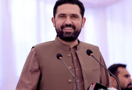 k p chief minister seeks parliamentary unity amid adila meeting denial