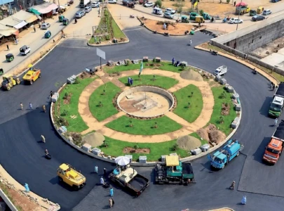 peshawar underpass misses 60 day deadline
