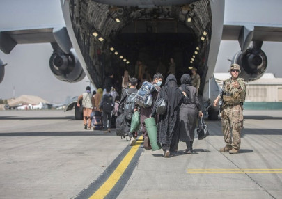 urgency to evacuate afghans builds as deadline nears