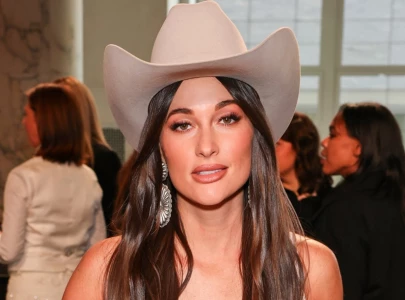 kacey musgraves stage catches fire during boston concert kacey musgraves stage catches fire during boston concert