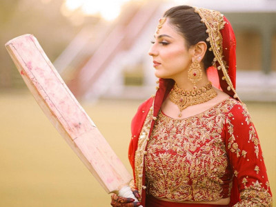 cricketer kainat imtiaz s cricket themed wedding photo shoot goes viral