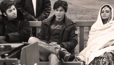 a throwback picture of karan johar on set for kabhi alvida naa kehna with sharukh khan and rani mukerji photo the statesman a throwback picture of karan johar on set for kabhi alvida naa kehna with sharukh khan and rani mukerji photo the statesman