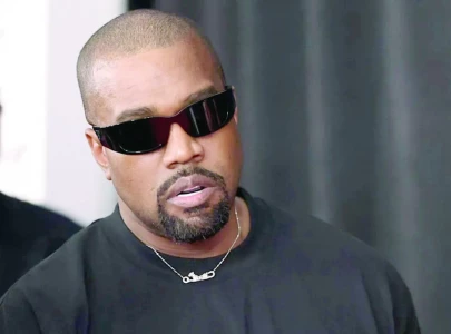 kanye west apologises over antisemitic comments