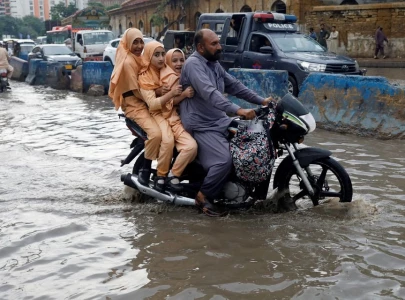 rain emergency govt declares half day in karachi on friday