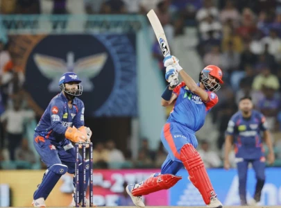 ipl 2025 dc thrash lsg by 8 wickets in clinical run chase
