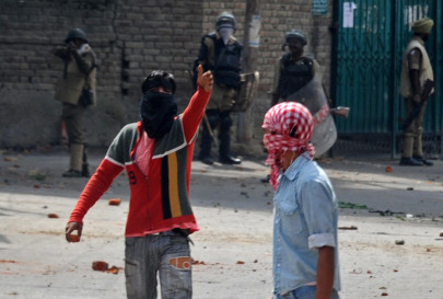 kashmiri youth call for us arbitration