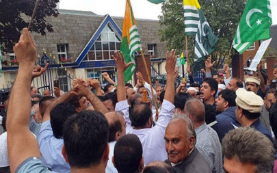 black day kashmiris protest outside indian consulate in birmingham black day kashmiris protest outside indian consulate in birmingham