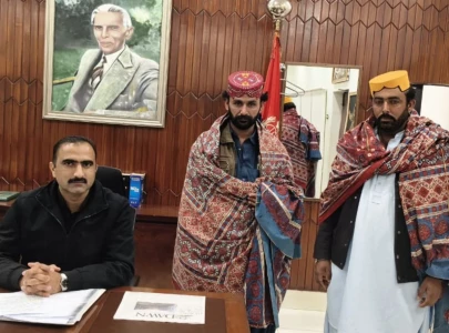 two more katcha dacoits surrender in rajanpur as total reaches 54