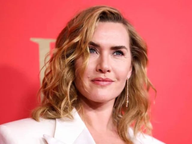 kate winslet expresses pride in her body after comments from lee crew member kate winslet expresses pride in her body after comments from lee crew member
