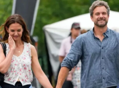 old flames reignited between katie holmes and joshua jackson