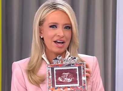 fox s kayleigh mcenany announces third pregnancy with sean gilmartin fox s kayleigh mcenany announces third pregnancy with sean gilmartin