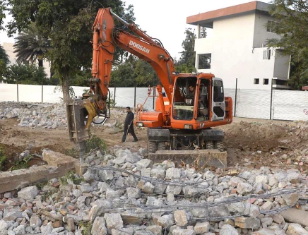 a view of the start of kachhari chowk mega project flyover underpass photo inp