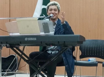 japanese singer enthrals audience with urdu songs